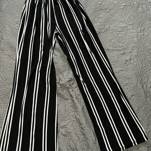 ARDENE WIDE LEG STRIPED PANTS